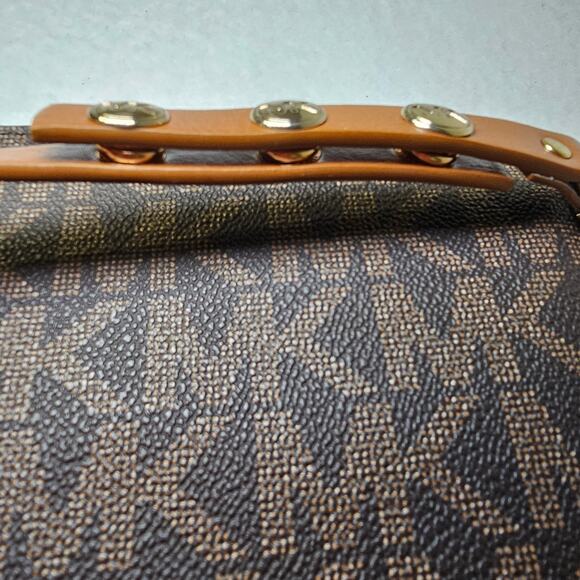 Michael Kors Monogrammed Brown Belt Bag Size Small - Picture 7 of 9